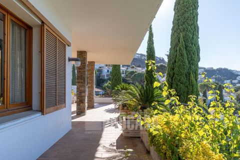 Villa a Roses, Gerona, Roses - € 2.200.000 | Ref: 3046 - foto 14