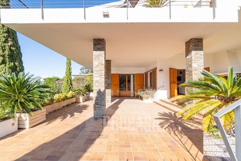 Villa a Roses, Gerona, Roses - € 2.200.000 | Ref: 3046 - foto 16