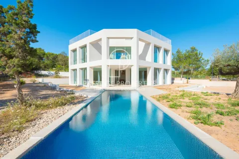 Villa in Playa Es Figueral, Ibiza - foto 1