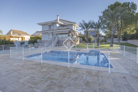 Villa i Riba-Roja De Turia, Valencia, Riba-Roja De Turia - € 900.000 | Ref: VAL46318 - foto 1
