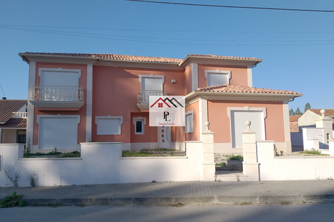 Villa i Leiria, Leiria, Leiria - € 380.000 | Ref: V817JB - foto 1