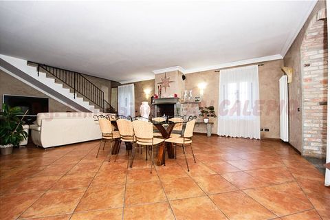 Landejendom i Chiari, Brescia, Chiari - € 430.000 | Ref: CH4 - foto 2