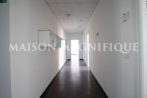 Villa a Bologna, Bologna, Bologna - € 15.000.000 | Ref: BO-07CM01 - foto 18