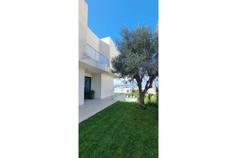 Villa i Amadora, Lisbon, Amadora - € 2.300.000 | Ref: ALC 1009 - foto 13