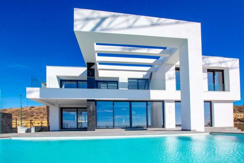 Villa i Malaga city, Malaga - foto 1