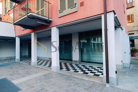L'establiment comercial a Chieri, Turin, Chieri - € 1.000/mes | Ref: A1595 - foto 12
