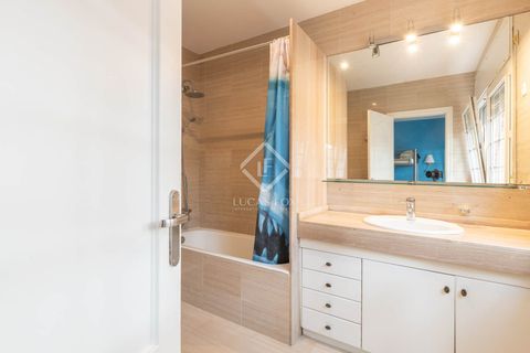 Villa a Gava, Barcelona, Gava - € 1.195.000 | Ref: GAV46733 - foto 16