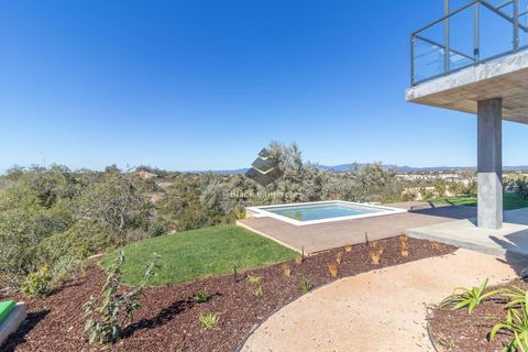 Lejlighed i Estombar, Faro, Estombar - € 445.000 | Ref: BC685 - foto 17