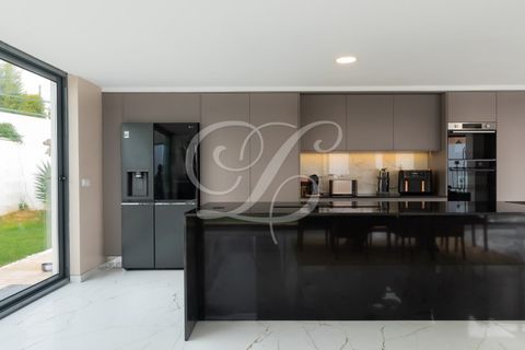 Villa a Barcarena, Lisbon, Barcarena - € 12.250/mes | Ref: A51112 - foto 12