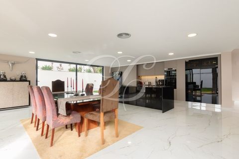 Villa a Barcarena, Lisbon, Barcarena - € 12.250/mes | Ref: A51112 - foto 15