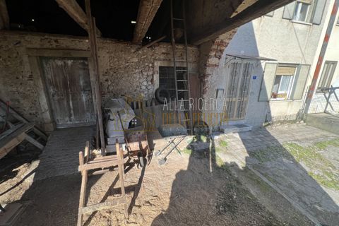 Villa a Santorso, Vicenza, Santorso - € 50.000 | Ref: FA015 - foto 3