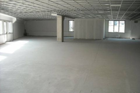 L'establiment comercial a Lucca, Lucca, Lucca - € 1.500/mes | Ref: 6087 - foto 4