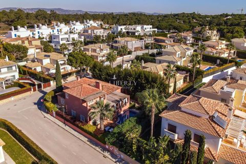 Villa i Almancil, Faro, Almancil - € 2.750.000 | Ref: LBRT242 - foto 30