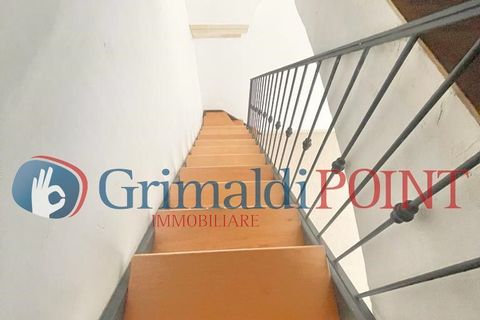 L'establiment comercial a Lecce, Lecce, Lecce - € 700/mes | Ref: 700DESIMONE - foto 7