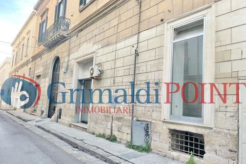 L'establiment comercial a Lecce, Lecce, Lecce - € 700/mes | Ref: 700DESIMONE - foto 19