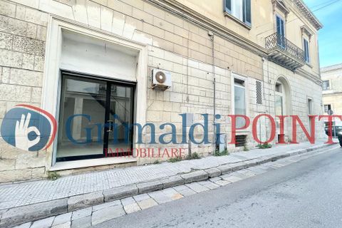L'establiment comercial a Lecce, Lecce, Lecce - € 700/mes | Ref: 700DESIMONE - foto 20