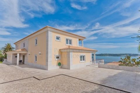 Villa i Alges, Lisbon, Alges - € 4.500.000 | Ref: 745 - foto 1