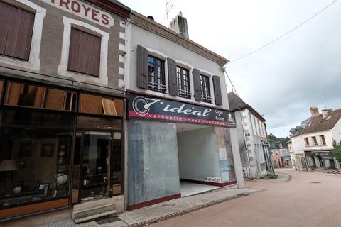 Villa a Luzy, Nievre, Luzy - € 165.000 | Ref: KB-23043 - foto 2