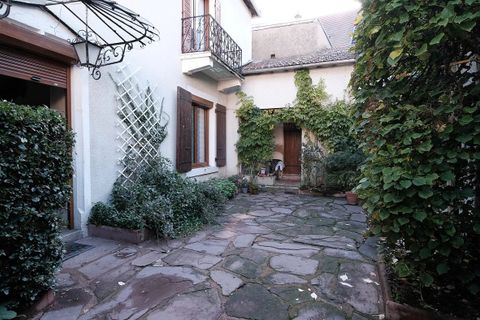 Villa a Luzy, Nievre, Luzy - € 165.000 | Ref: KB-23043 - foto 27