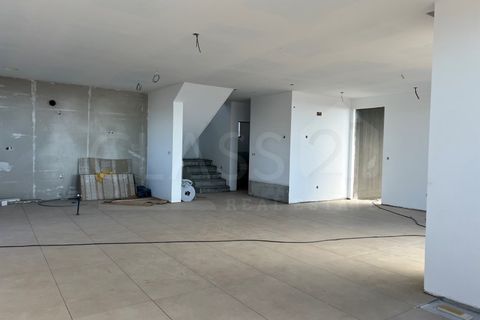 Villa i Caniço, Madeira, Caniço - € 1.400.000 | Ref: CASA_CALÇADA - foto 47