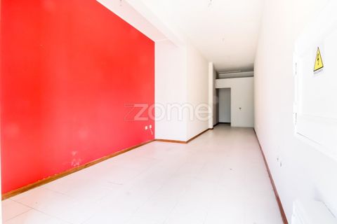 Erhvervsejendom i Penafiel, Porto, Penafiel - € 109.000 | Ref: ZMPT563569 - foto 3