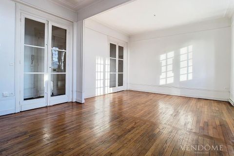Leilighet i Lille, Nord, Lille - € 375 000 | Ref: VDM-36035-FLUBI - foto 2