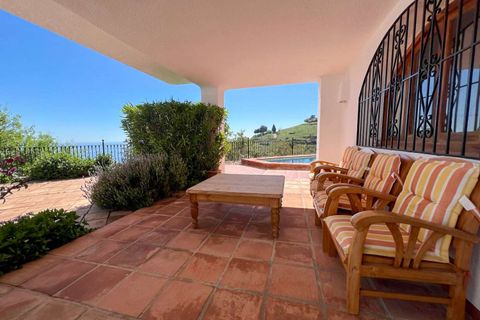 Villa a Salobrena, Granada, Salobrena - € 2.000/mes | Ref: 3447 - foto 3
