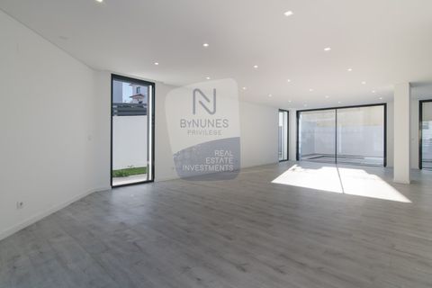 Villa i Odivelas, Lisbon, Odivelas - € 900 000 | Ref: ID 01003045-149 - foto 25