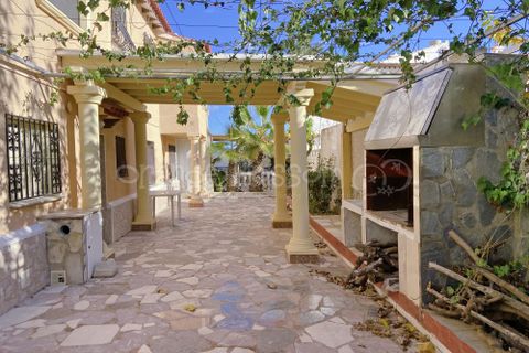 Villa i Denia, Alicante, Denia - € 1.290.000 | Ref: Villa Esther - foto 38