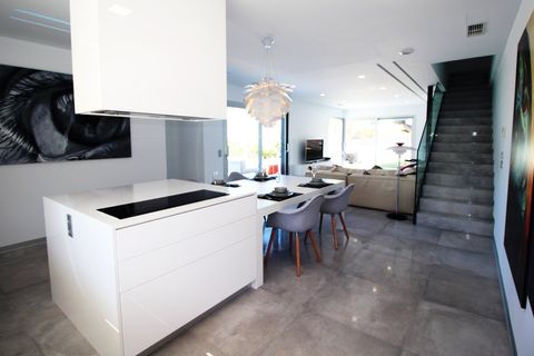 Villa i Finestrat, Alicante, Finestrat - € 575.000 | Ref: 585-17pF - foto 10