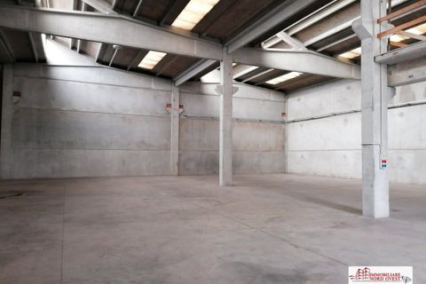 Erhvervsejendom i Bareggio, Milan, Bareggio - € 520.000 | Ref: CAP133 - foto 4