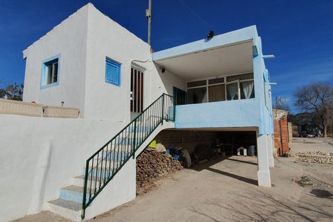 Finca i Sax, Alicante, Sax - € 300.000 | Ref: Paco Finca - foto 1