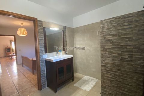 Villa a Adeje, Tenerife, Adeje - € 1.011.000 | Ref: D1589 - foto 30