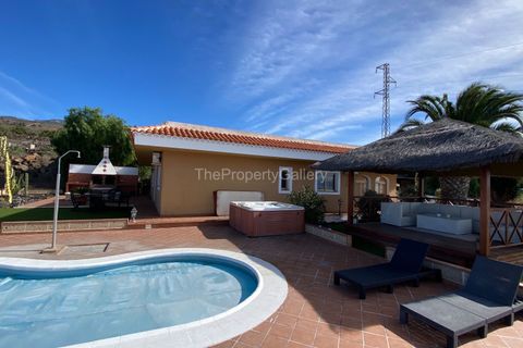 Villa a Adeje, Tenerife, Adeje - € 1.011.000 | Ref: D1589 - foto 33