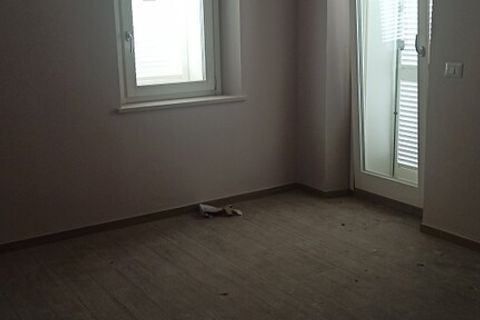 Villa a Monterubbiano, Fermo, Monterubbiano - € 175.000 | Ref: mc1- 40405 - foto 8