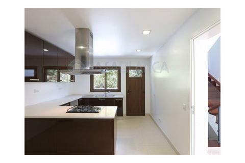 Villa i Alcabideche, Lisbon, Alcabideche - € 1.800.000 | Ref: MOC0041 - foto 12