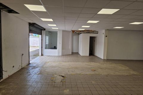 L'establiment comercial a Saint-Andre, La Reunion, Saint-Andre - € 37.080/mes | Ref: 6223K - foto 2