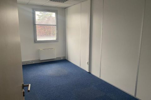 Erhvervsejendom i Bron, Rhone, Bron - € 248.700 | Ref: 690048997 - foto 11