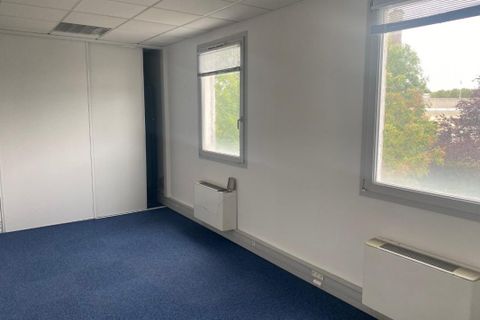 Erhvervsejendom i Bron, Rhone, Bron - € 248.700 | Ref: 690048997 - foto 17