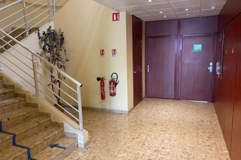 Erhvervsejendom i Bron, Rhone, Bron - € 248.700 | Ref: 690048997 - foto 18