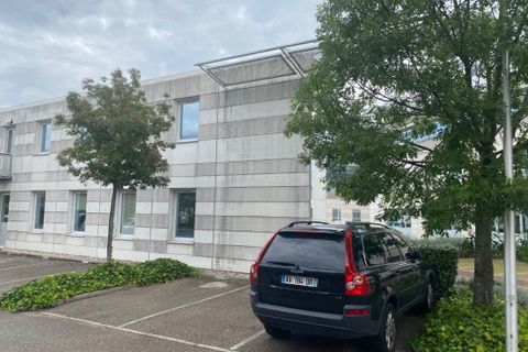 Erhvervsejendom i Bron, Rhone, Bron - € 248.700 | Ref: 690048997 - foto 20