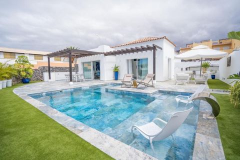 Villa i Playa Paraiso, Tenerife, Playa Paraiso - € 1.555.000 | Ref: CHA0116 - foto 1
