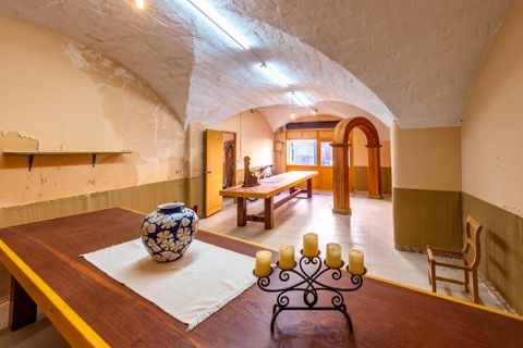 Stadthaus in Campos, Mallorca, Campos - € 1.100.000 | Ref: 67987 - Foto 10