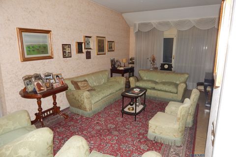 Penthouse i Carpi, Modena, Carpi - € 285 000 | Ref: NNL-894 - foto 3