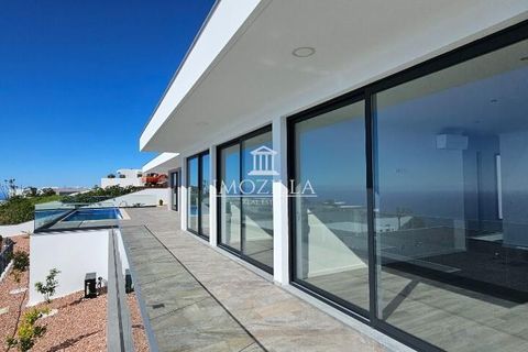 Byhus i Calheta, Madeira, Calheta - € 775.000 | Ref: IZ079 - foto 3