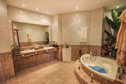 Villa i Benidorm, Alicante, Benidorm - € 1.500.000 | Ref: 2850-WL/10244 - foto 11