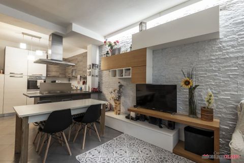 Lejlighed i Poggibonsi, Siena, Poggibonsi - € 189.000 | Ref: CZP-1927 - foto 3