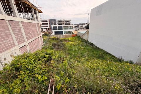 Helårsgrund i Setubal, Setubal, Setubal - € 155.000 | Ref: ST94687AC - foto 1