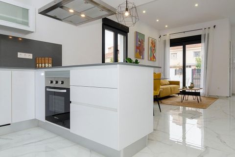 Villa a Torrevieja, Alicante, Torrevieja - € 424.000 | Ref: LR-TO-01/3390 - foto 14