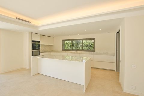 Villa i Antibes, Alpes-Maritimes, Antibes - € 4.200.000 | Ref: HH-14956307 - foto 8